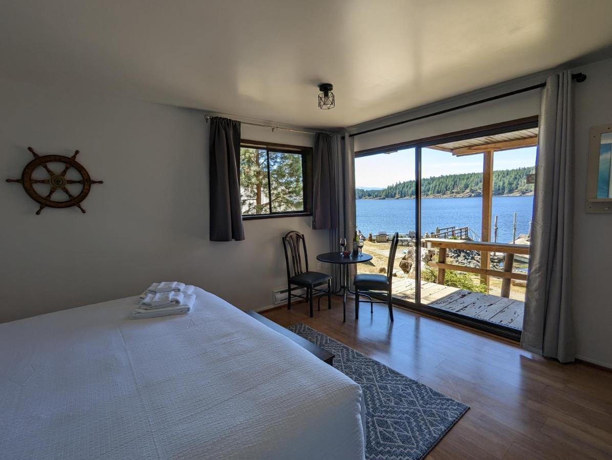 Jade Resort-Oceanfront Suites In Gowlland Harbour Heriot Bay Exteriér fotografie