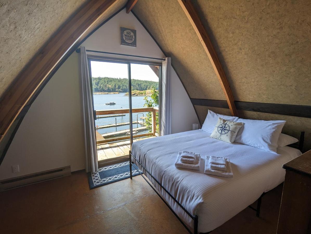 Jade Resort-Oceanfront Suites In Gowlland Harbour Heriot Bay Exteriér fotografie