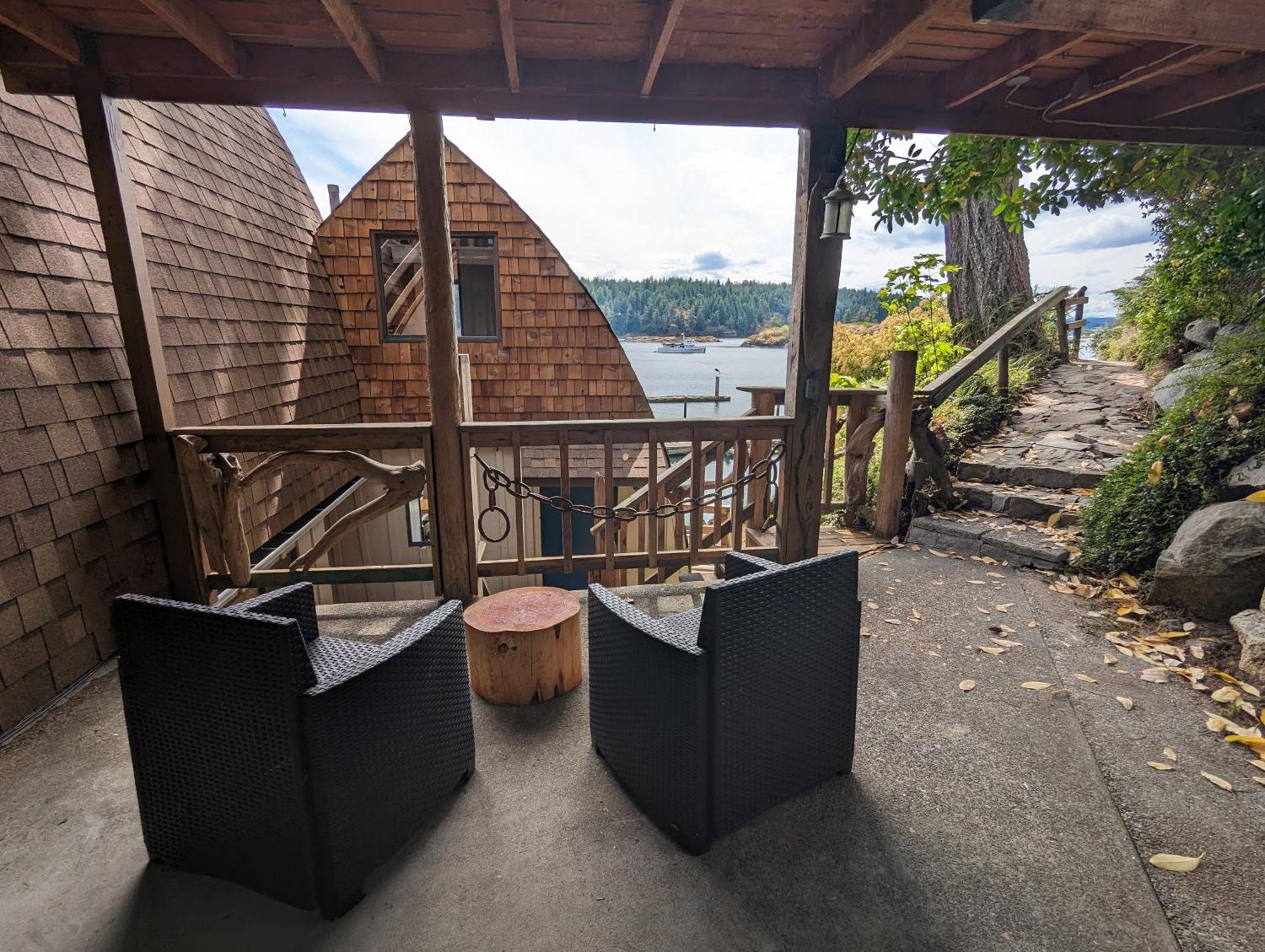 Jade Resort-Oceanfront Suites In Gowlland Harbour Heriot Bay Exteriér fotografie