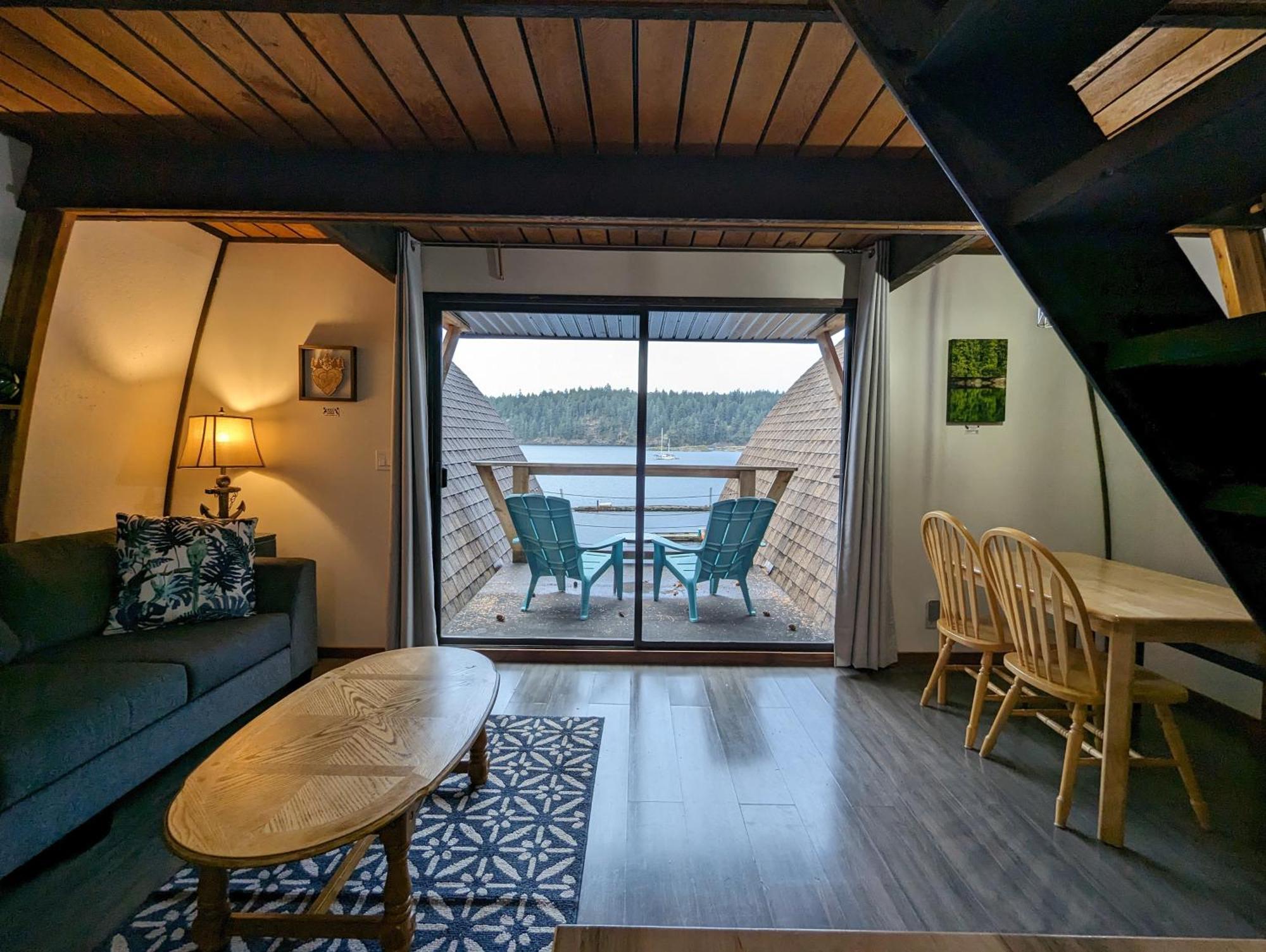Jade Resort-Oceanfront Suites In Gowlland Harbour Heriot Bay Exteriér fotografie