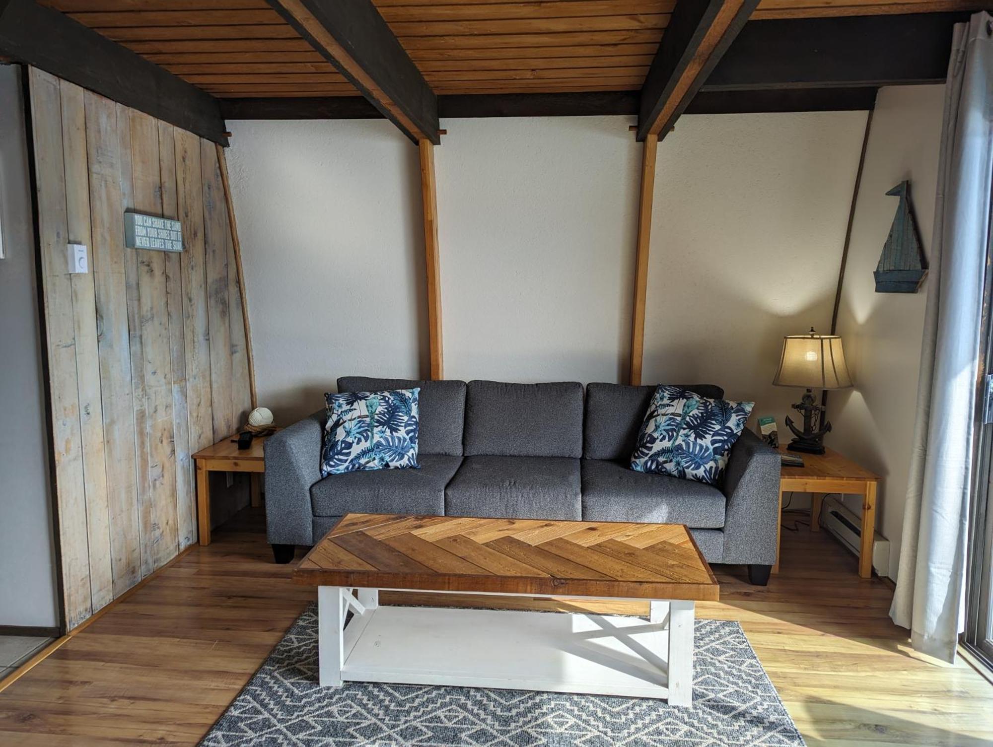 Jade Resort-Oceanfront Suites In Gowlland Harbour Heriot Bay Exteriér fotografie