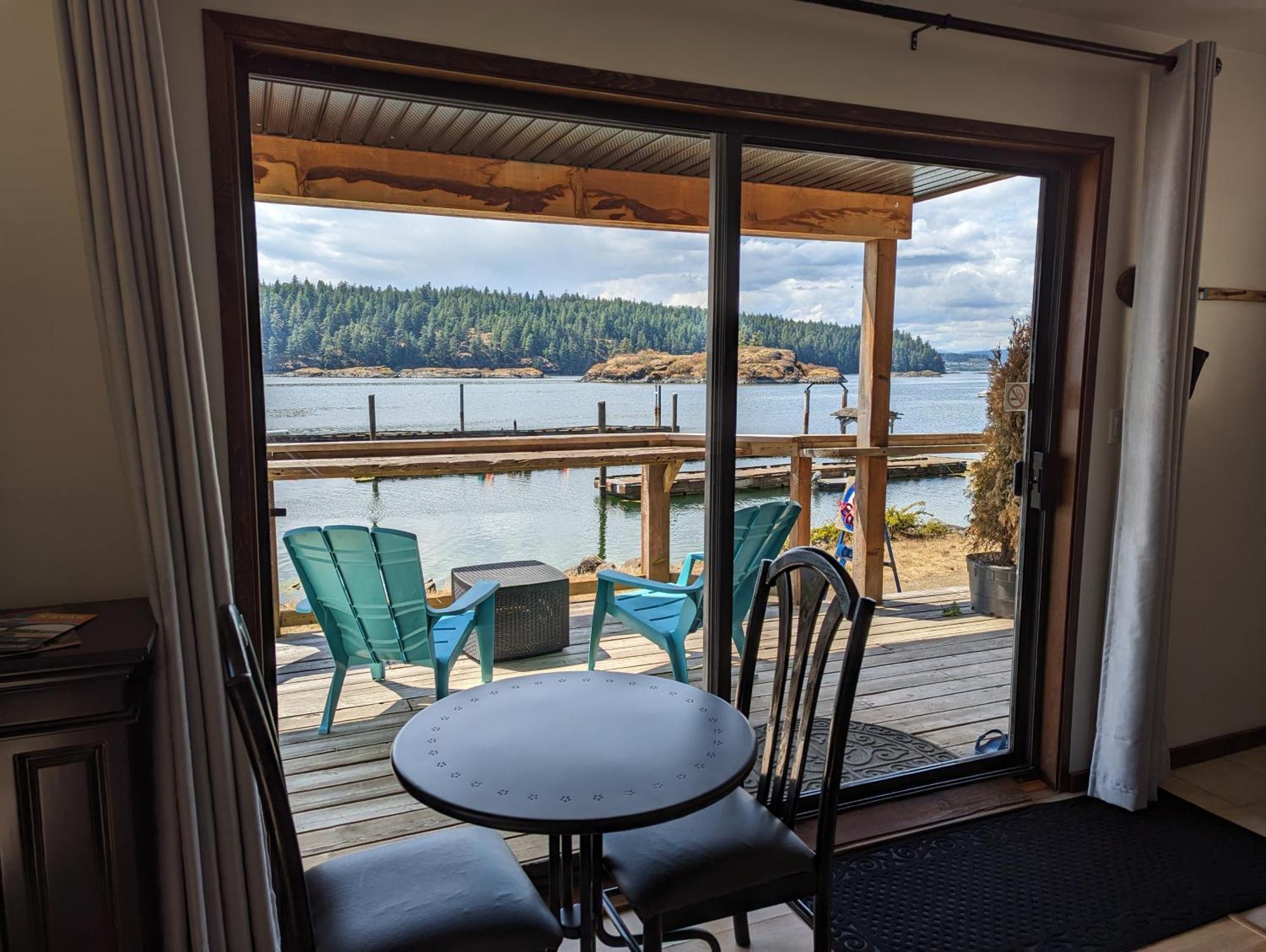Jade Resort-Oceanfront Suites In Gowlland Harbour Heriot Bay Exteriér fotografie