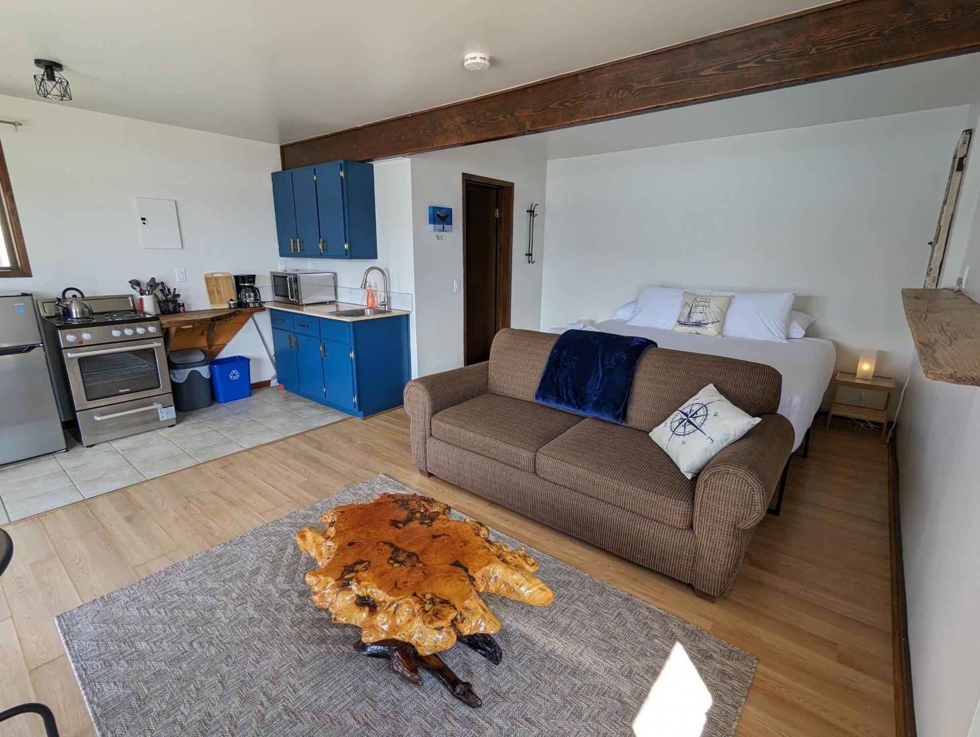 Jade Resort-Oceanfront Suites In Gowlland Harbour Heriot Bay Exteriér fotografie
