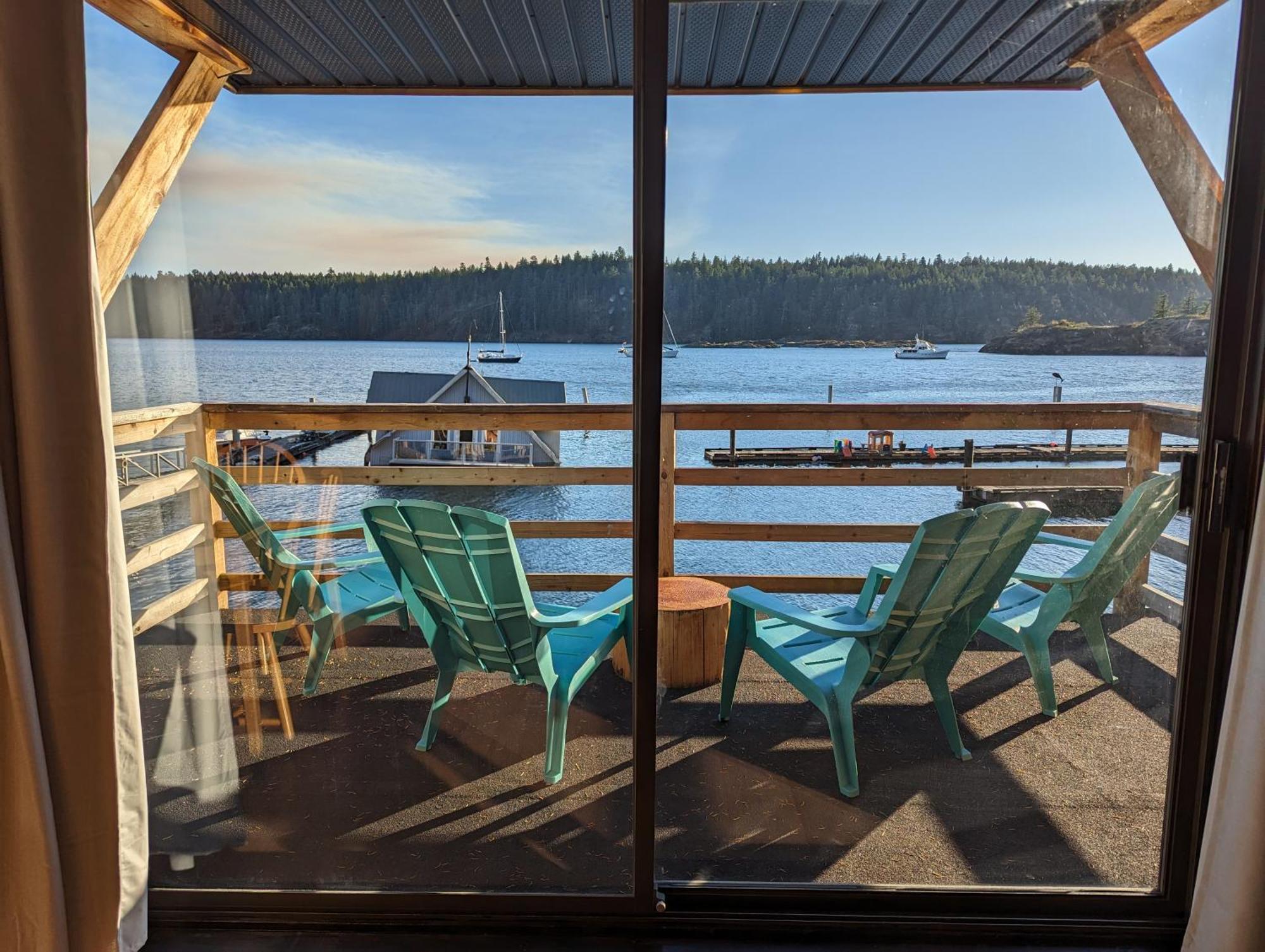 Jade Resort-Oceanfront Suites In Gowlland Harbour Heriot Bay Exteriér fotografie